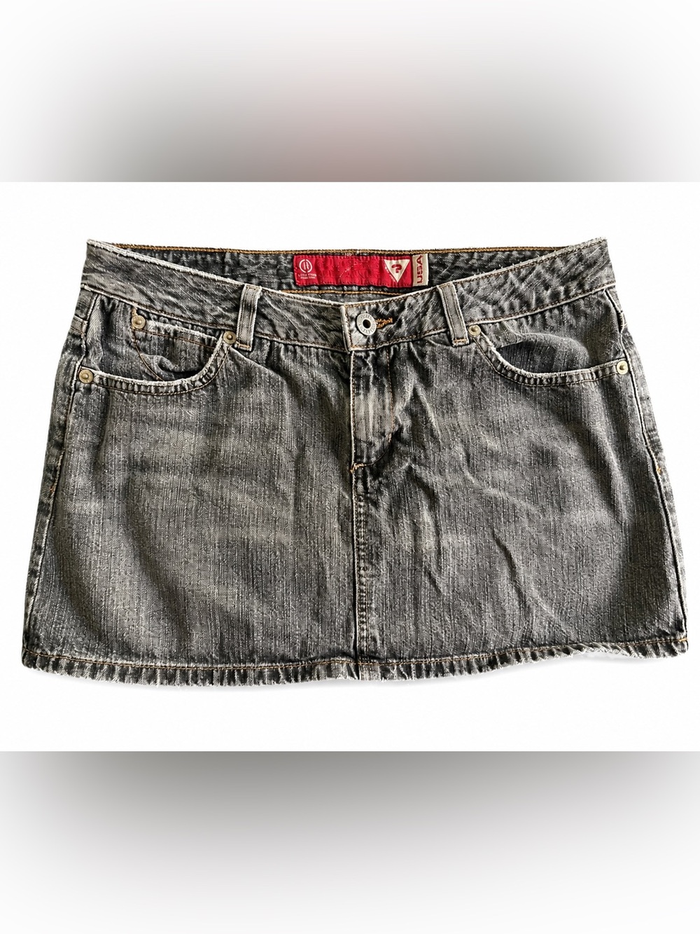 Vintage GUESS Jeans USA Gray Acid Wash Denim Mini Skirt Size 28”